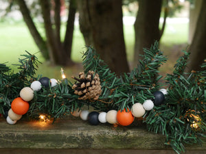9-Foot Rustic Orange Black and White Fall Wood Bead Garland Christmas Tree Decoration