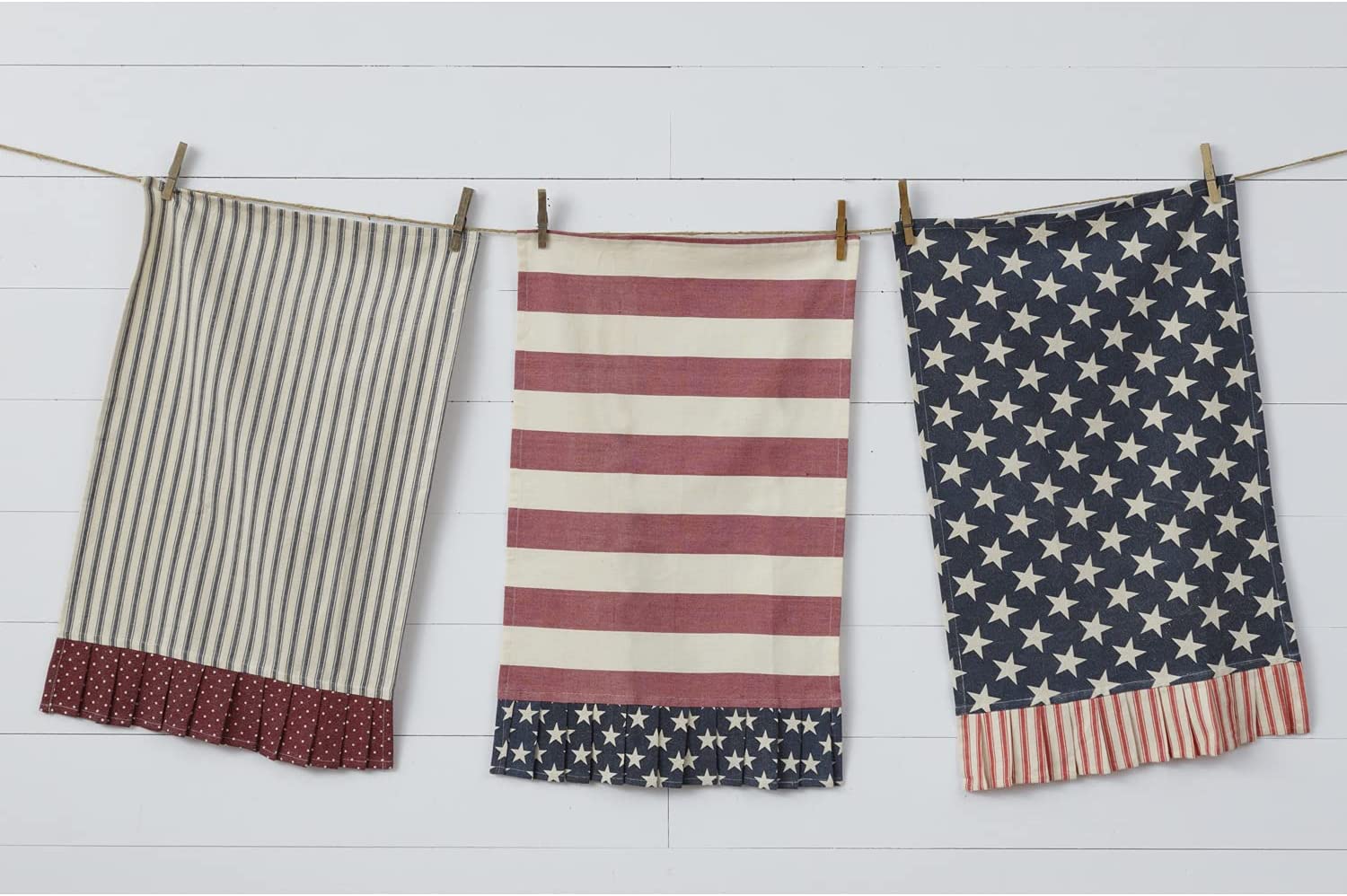 Set of 3 Vintage Cotton American Flag Decorative Tea Towels - Red