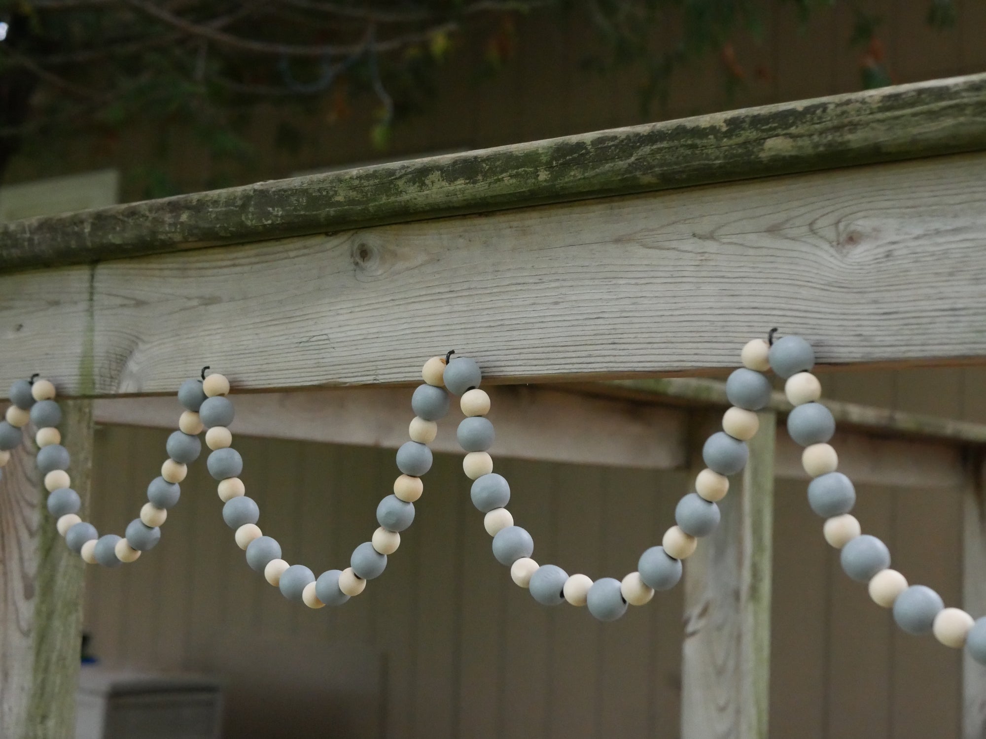 9-Foot Vintage Rustic White, Silver and Unfinished Wood Bead